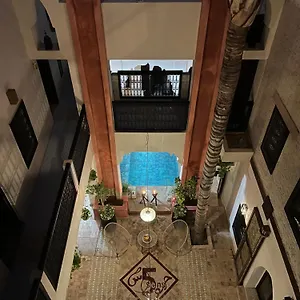 riad-5-sens-marrakesh.marrakeshhotelsmorocco.com/