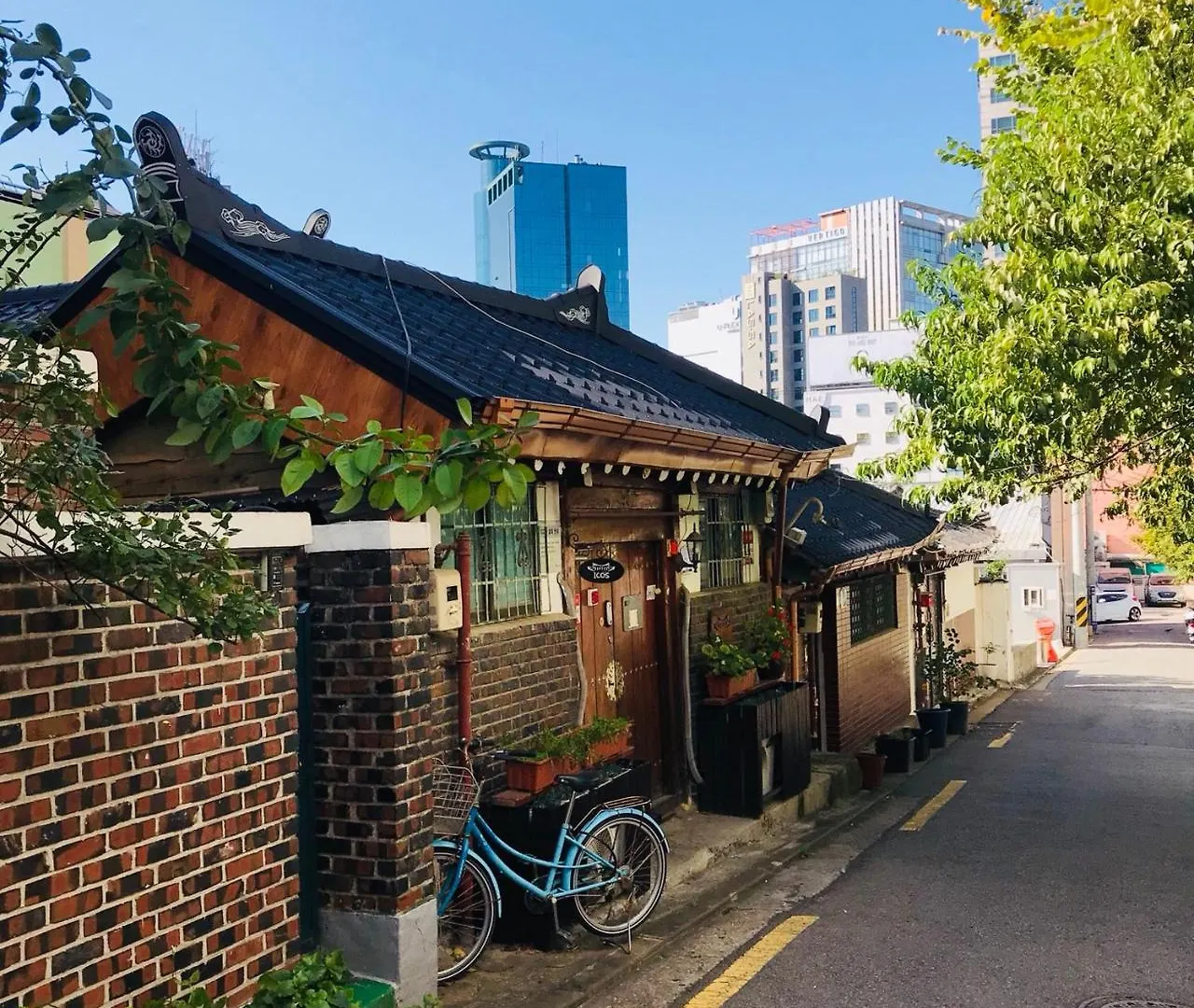 Icos Guesthouse 1 - Female Only Seoul